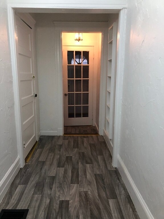 Building Photo - 14 K K Terrace