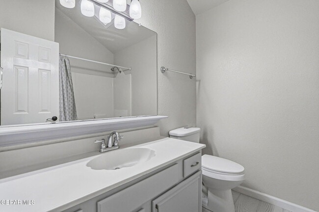 Building Photo - 1117 W Bend Ln