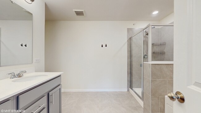 Building Photo - 268 Hoffmann Dr