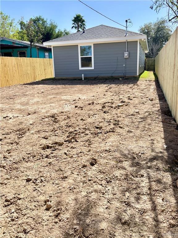 Building Photo - 12 E St