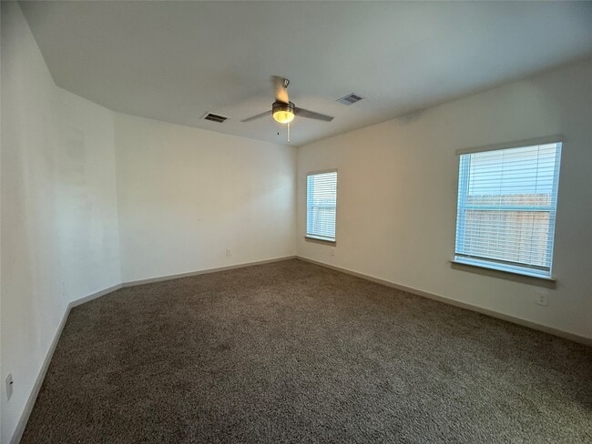 Building Photo - 12810 Harlesden Ln