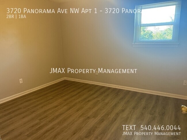 Building Photo - 3720 Panorama Ave NW