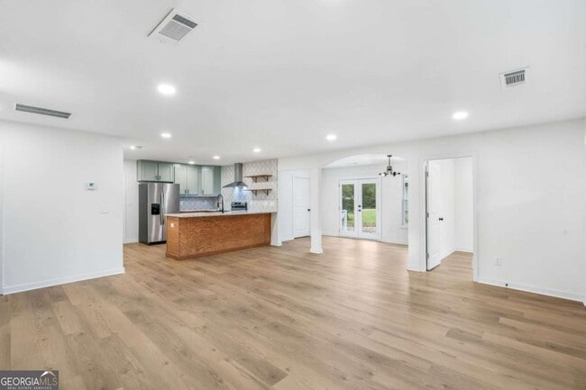 Building Photo - 408 E Marable St