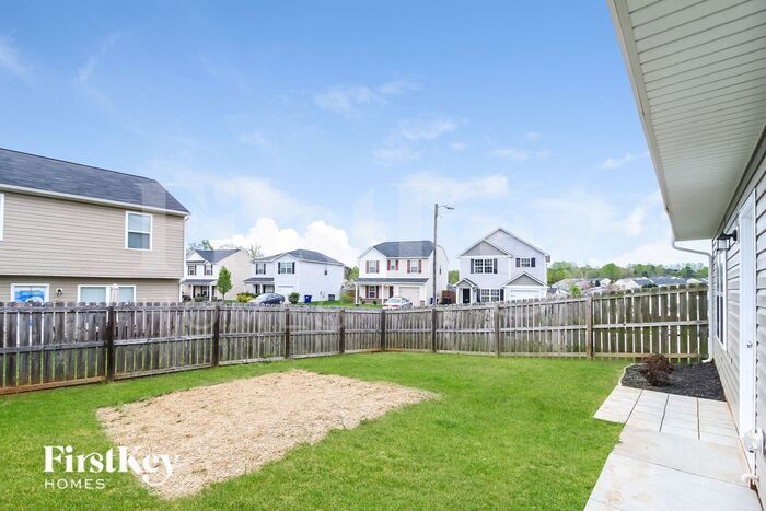 Building Photo - 3891 Templeton Ln