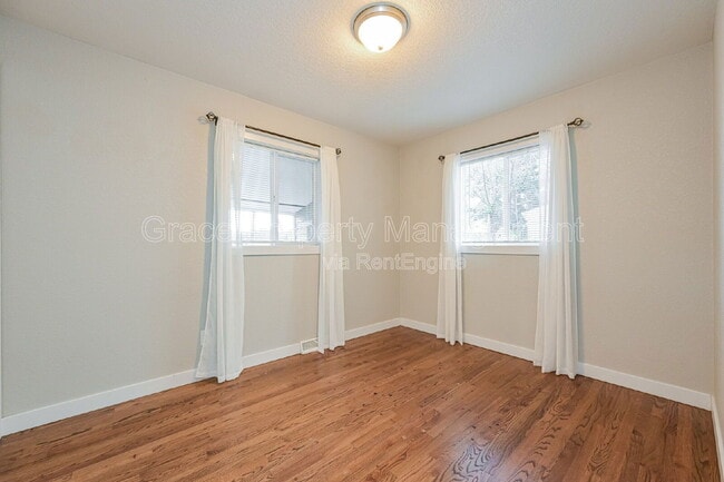 Building Photo - 1949 S Kearney Way