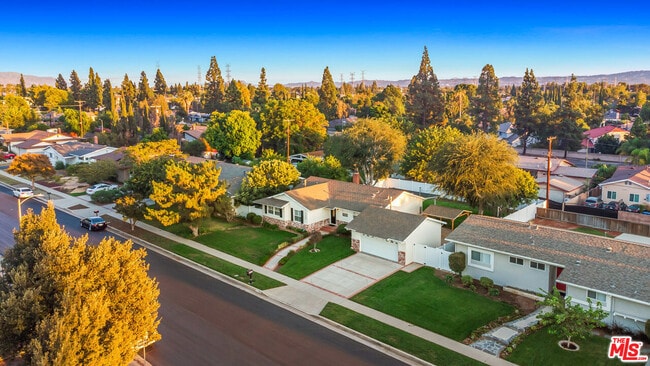 Building Photo - 18334 Los Alimos St