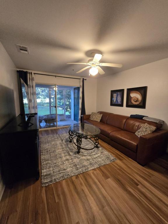 Building Photo - 4274 Calinda Ln