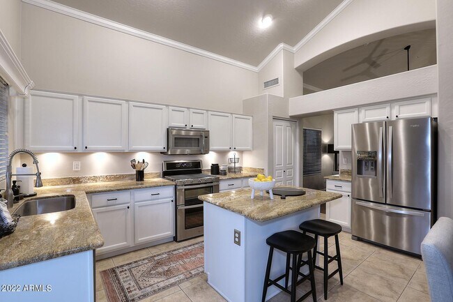 Building Photo - 10354 E Raintree Dr