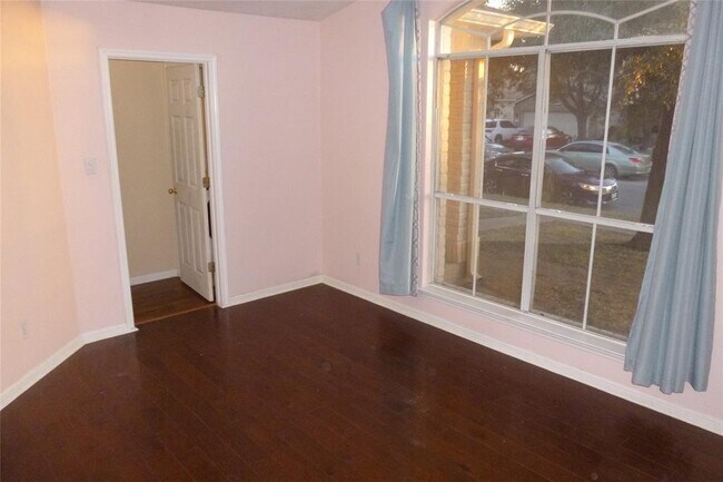 Building Photo - 1016 Stacia's Way