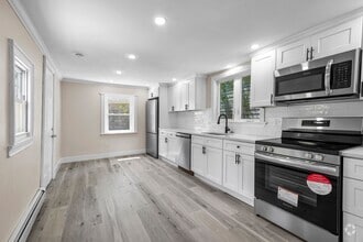 Building Photo - Beautifully Renovated 4-Bedroom Home in Ea...