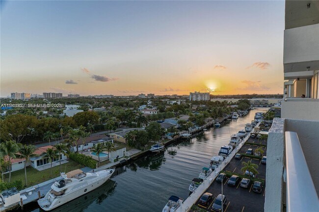 Building Photo - 2020 NE 135th St