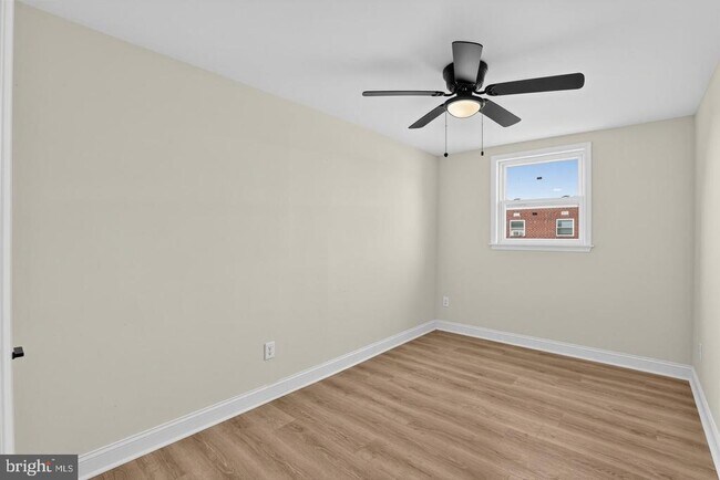 Building Photo - 121 Rutledge Ave
