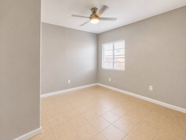 Building Photo - 16773 Randall Ave