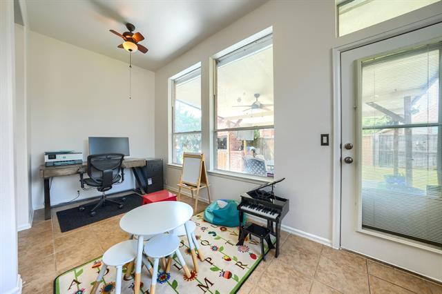 Building Photo - 2860 Prado