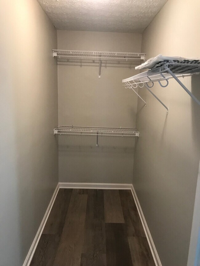 Building Photo - 1060 Washington Ave