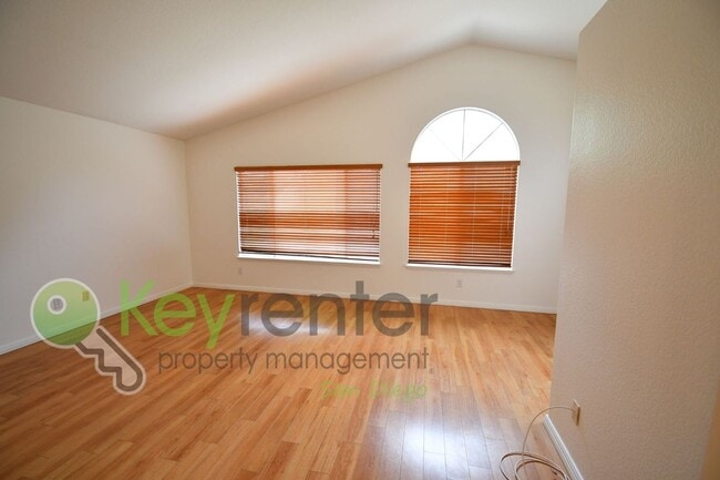 Building Photo - Rancho Peñasquitos |Top-Rated Poway Unified School District| Easy access to CA-56 & I-15| Conveni...