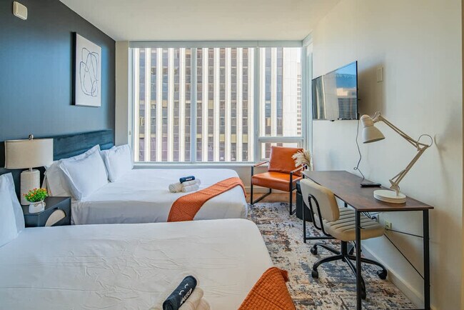 Building Photo - 44 W Monroe St