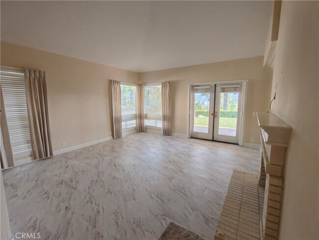Building Photo - 27900 Mt Hood Way