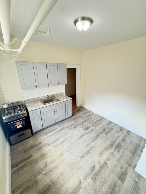 Building Photo - 6608 Hudson Ave