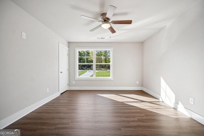 Building Photo - 6405 Crystal Cove Trail