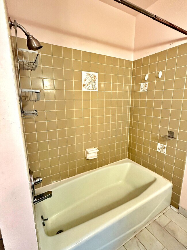 Building Photo - 2746 SE 73rd Ave