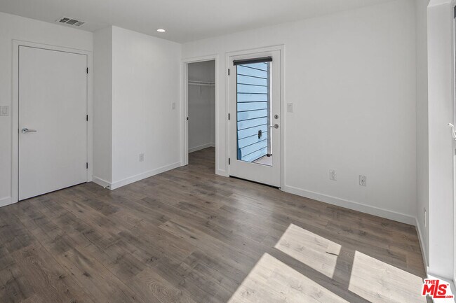 Building Photo - 6611 Leland Way