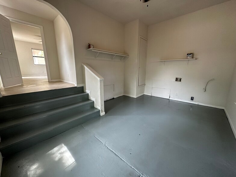 Building Photo - 1628 Sacramento