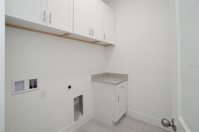 Building Photo - 52 Brig Cir E