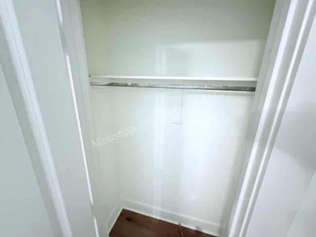 Building Photo - 2BR/2BA FOR RENT