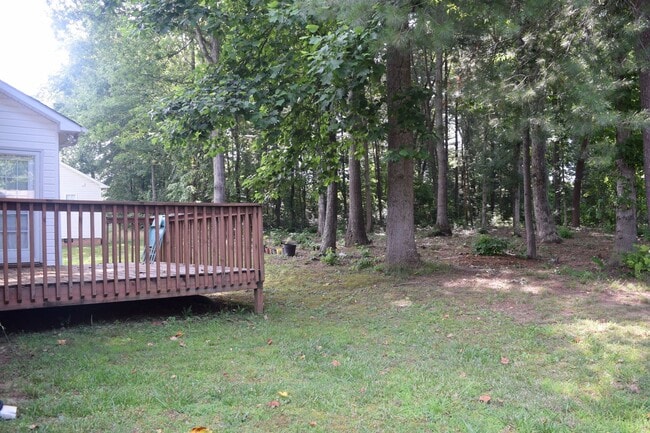 Building Photo - Spacious and Cozy 3-Bedroom Home in a Great Location