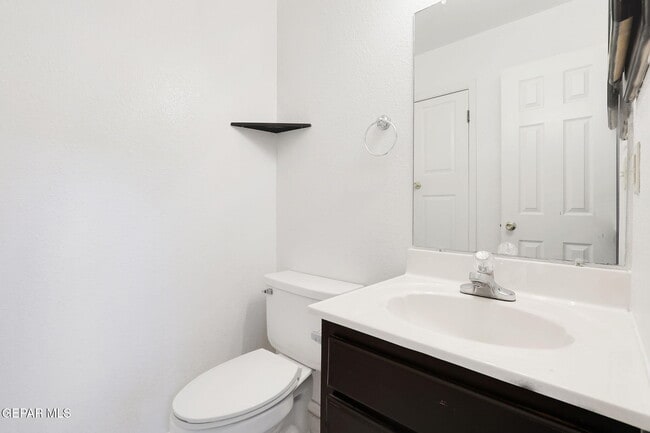 Building Photo - 4620 Loma De Cobre Dr