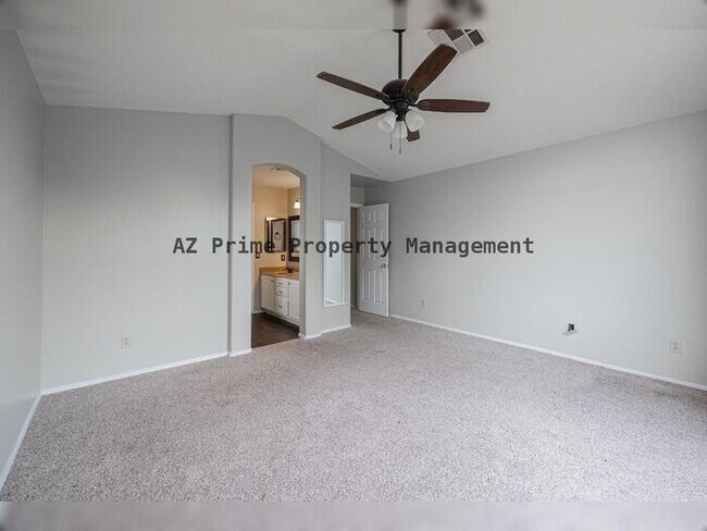 Building Photo - 7442 W Via Del Sol Dr