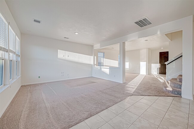 Building Photo - 7106 Escondido Dr