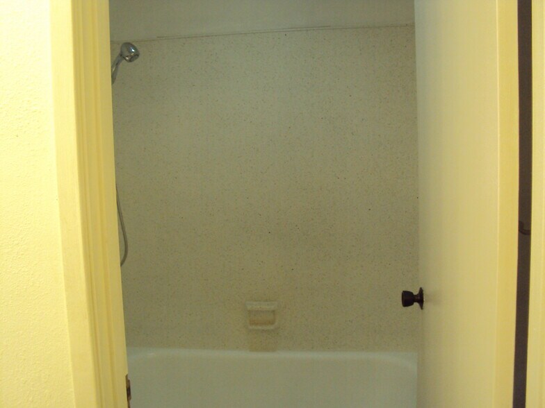 Building Photo - 23801 NE Treehill Dr