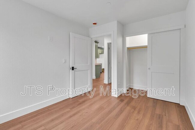 Building Photo - 4712 65th St