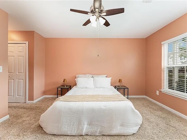 Building Photo - 660 Grasswren Way