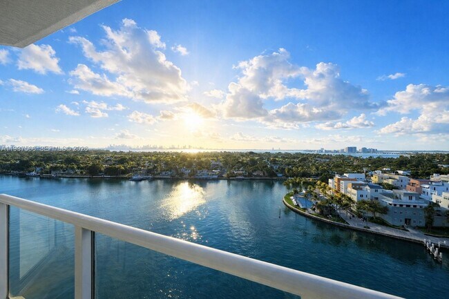 Building Photo - 5900 Collins Ave