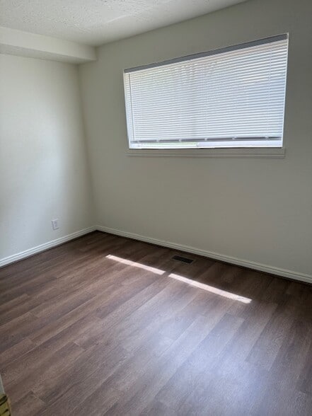 Second Bedroom - 165 W 250 N