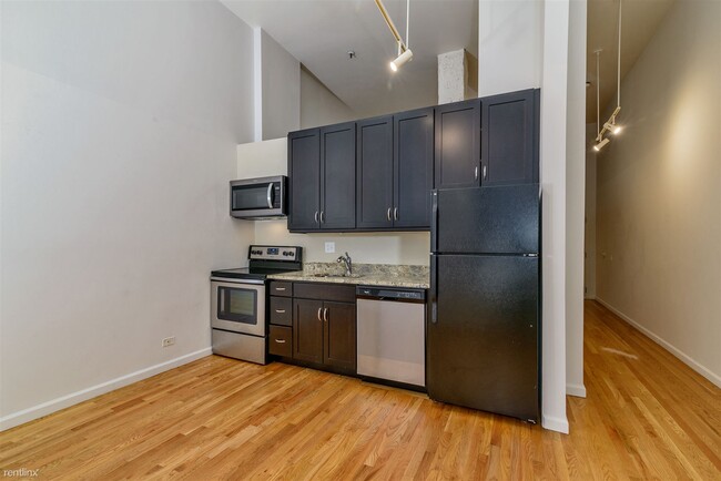 Building Photo - 1 br, 1 bath Condo - 720 16th Street Mall 218