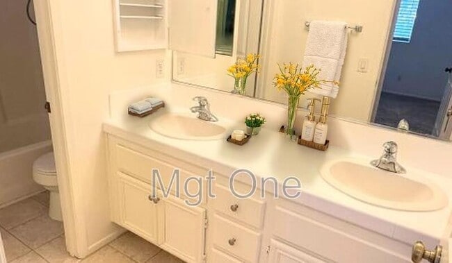 Building Photo - 20823 Westbury Rd