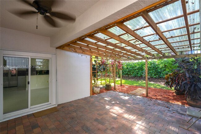 Building Photo - 7482 NW 21st Ct