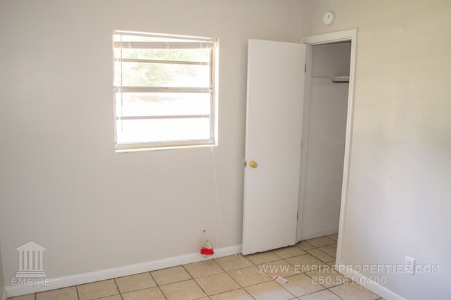 Building Photo - Renovated Home South of FSU