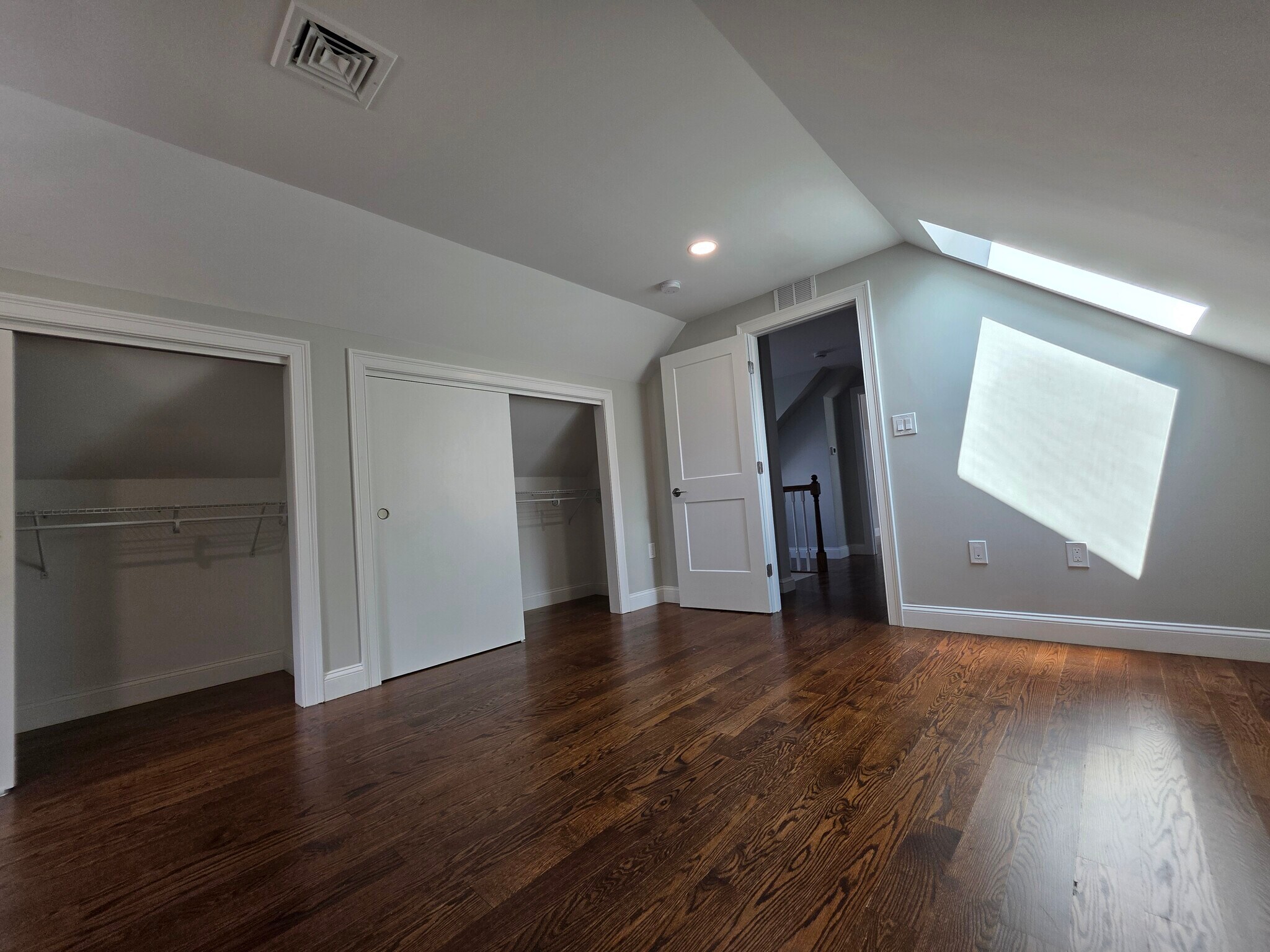 Building Photo - 180 Calumet St