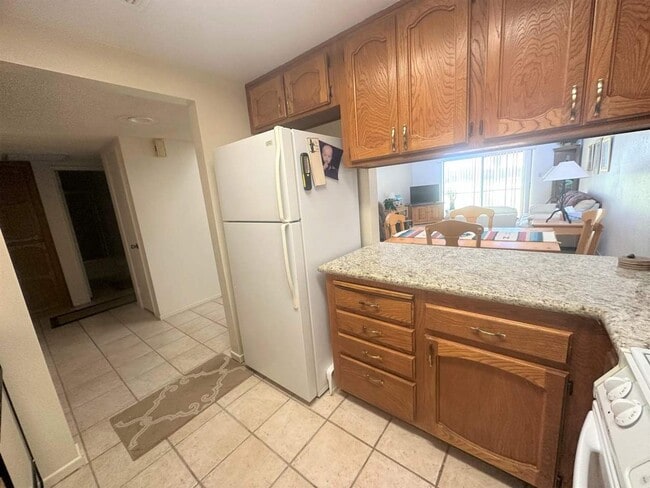 Building Photo - 12495 E Del Rey Dr