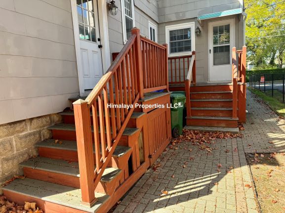 Building Photo - 66 Park St