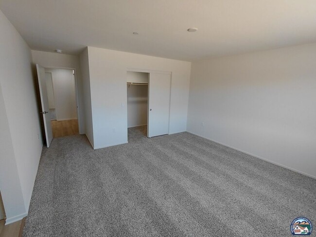Building Photo - 475 Palomino Ct