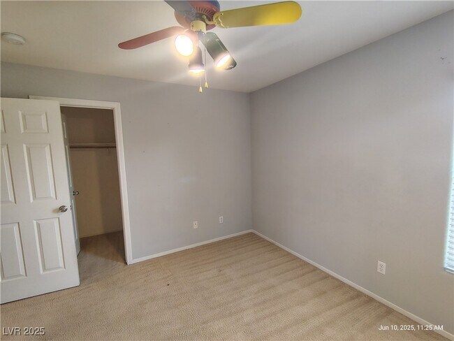 Building Photo - 7166 Clear Range Ave