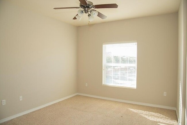 Building Photo - 1514 Bentley Cir