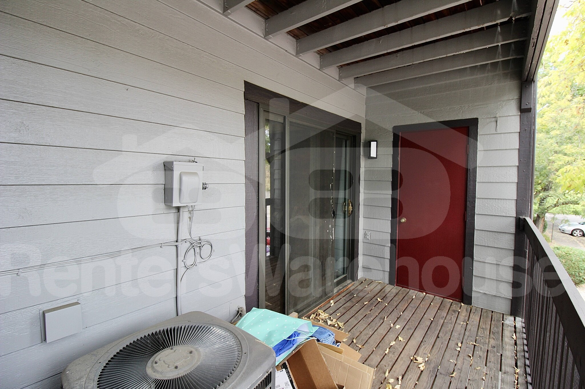 Building Photo - 6388 Oak Ct