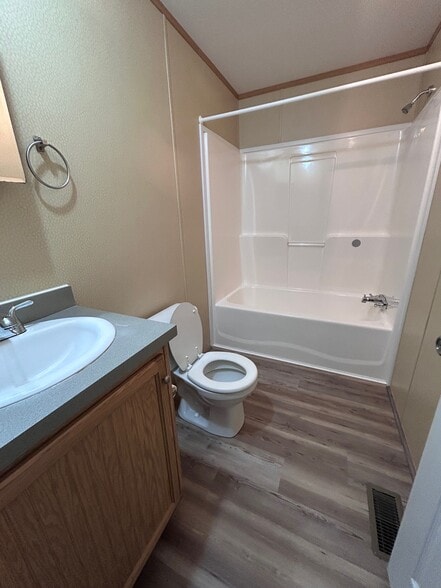 Building Photo - 4 Fawn Hl